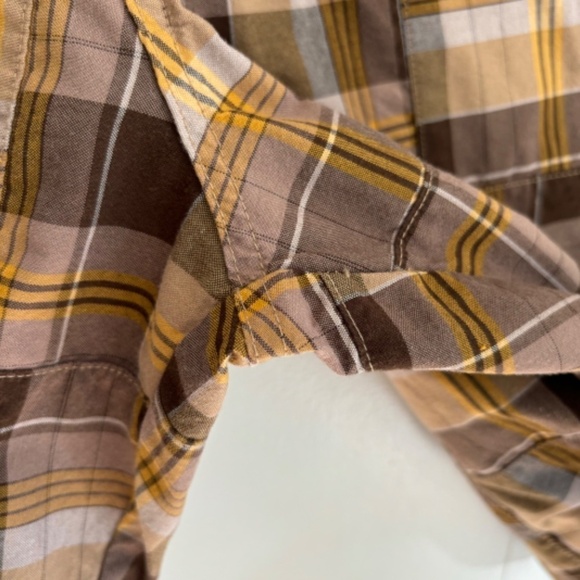 Billabong plaid shorts browns and yellow size 38 - Picture 10 of 16